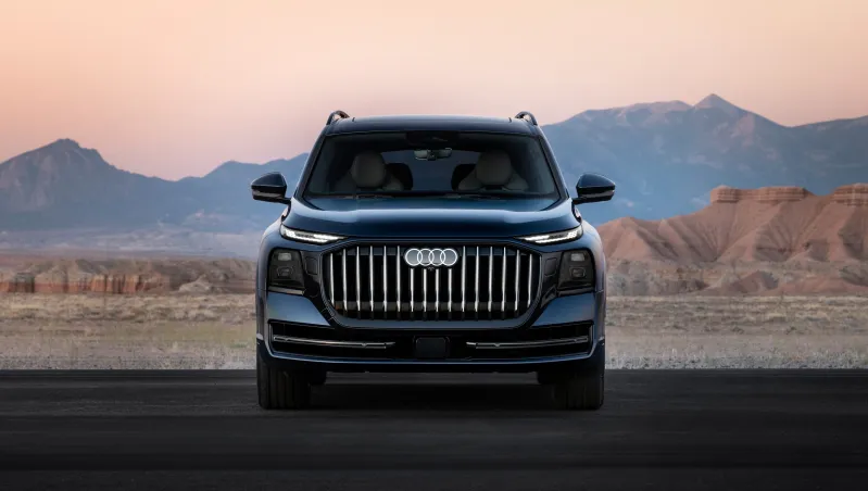 Крупный премиальный SUV немецкого бренда с панорамной крышей