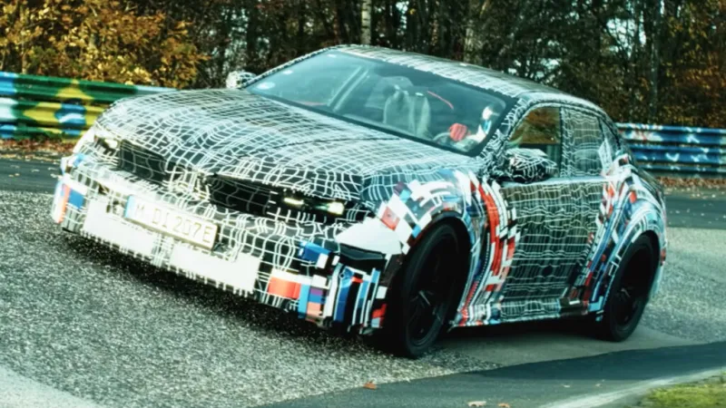 Электрический BMW M3 на выставке в Ле-Мане