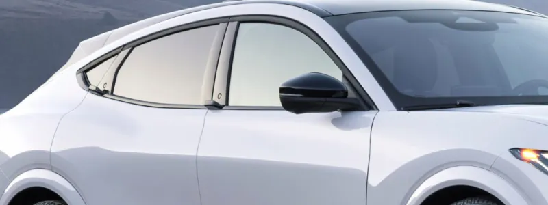 Обновленные задние дверные ручки Ford Mustang Mach-E 2026