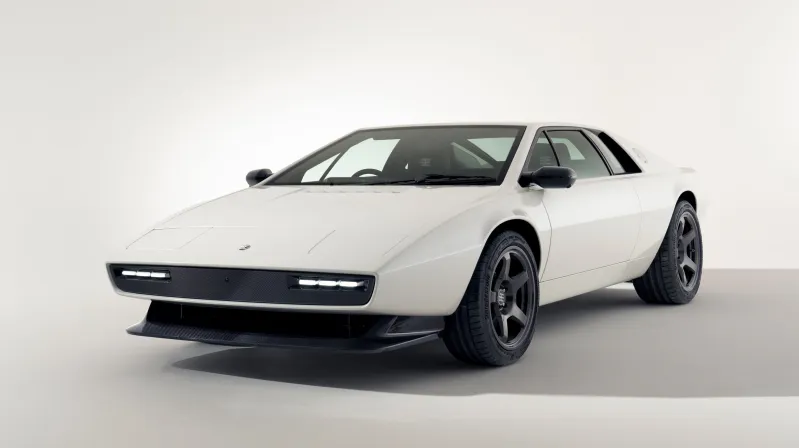 Легендарный Lotus Esprit времен агента 007 возродился, чтобы обогнать суперкары