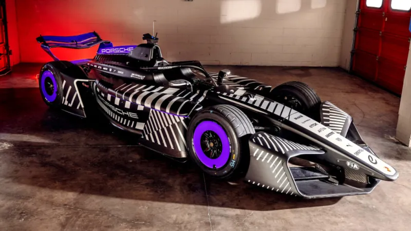 Тест драйв Porsche 975 RSE: лёгкость Miata, сила Bugatti в атаке