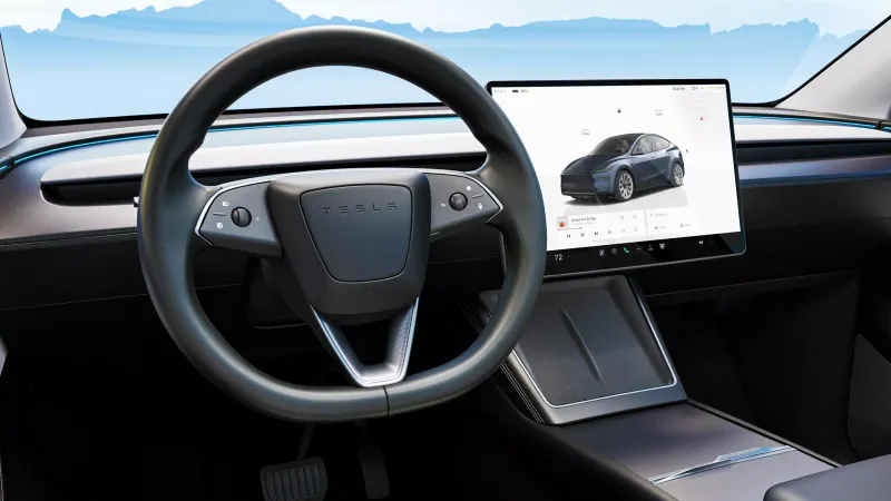 Tesla планирует внедрить Apple CarPlay: неожиданный поворот