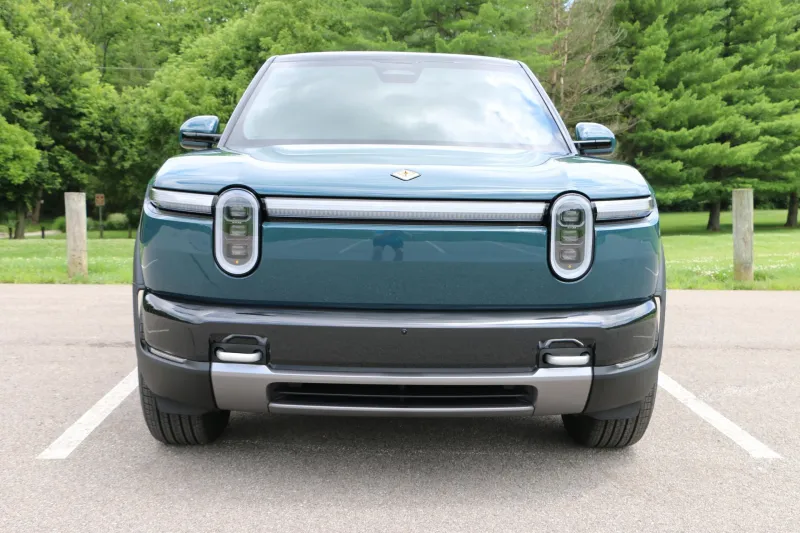 Неудача для спекулянтов Rivian: у раннего инвестора R2 цена наклейки выше базовой лишь на 2 015 долларов