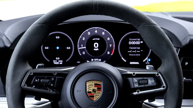 Неисправный индикатор масла Porsche, вызвавший юридический конфликт